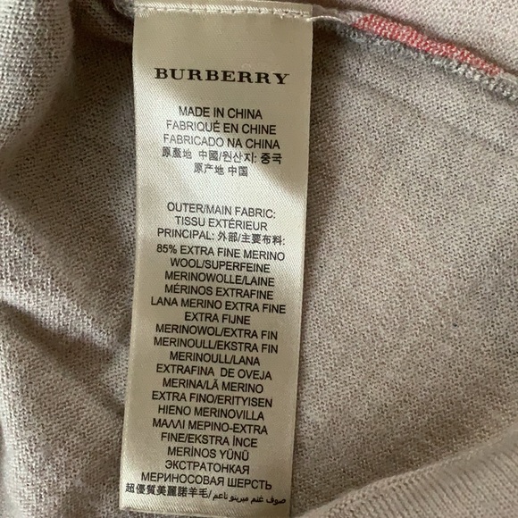 Burberry long sleeved shirt - Picture 4 of 4